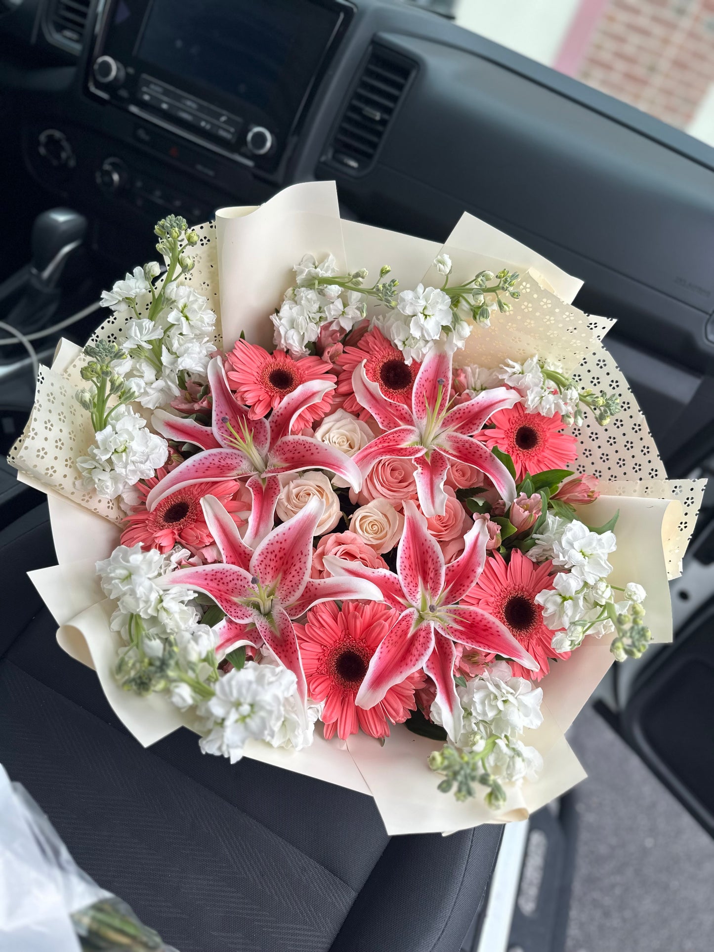 Daisies and Lilies with 18 Roses
