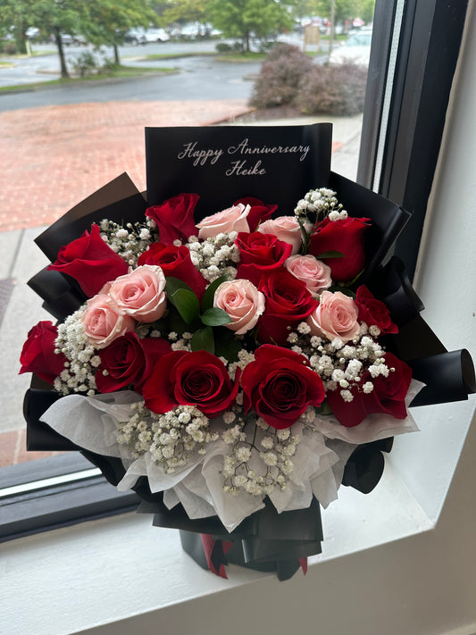 Lux Bouquet 12 Roses