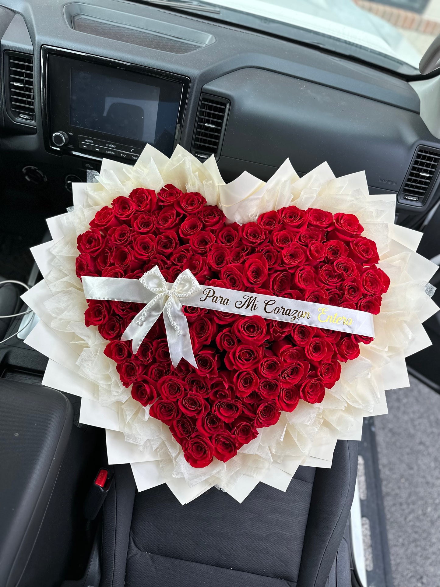 100 Red Roses Heart