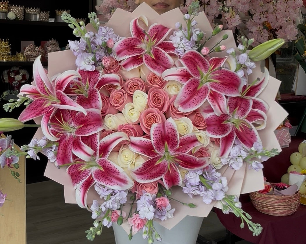50 Pink & White Roses Lily Bouquet