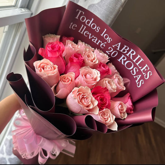 “En todos los abriles te llevaré 20 rosas”