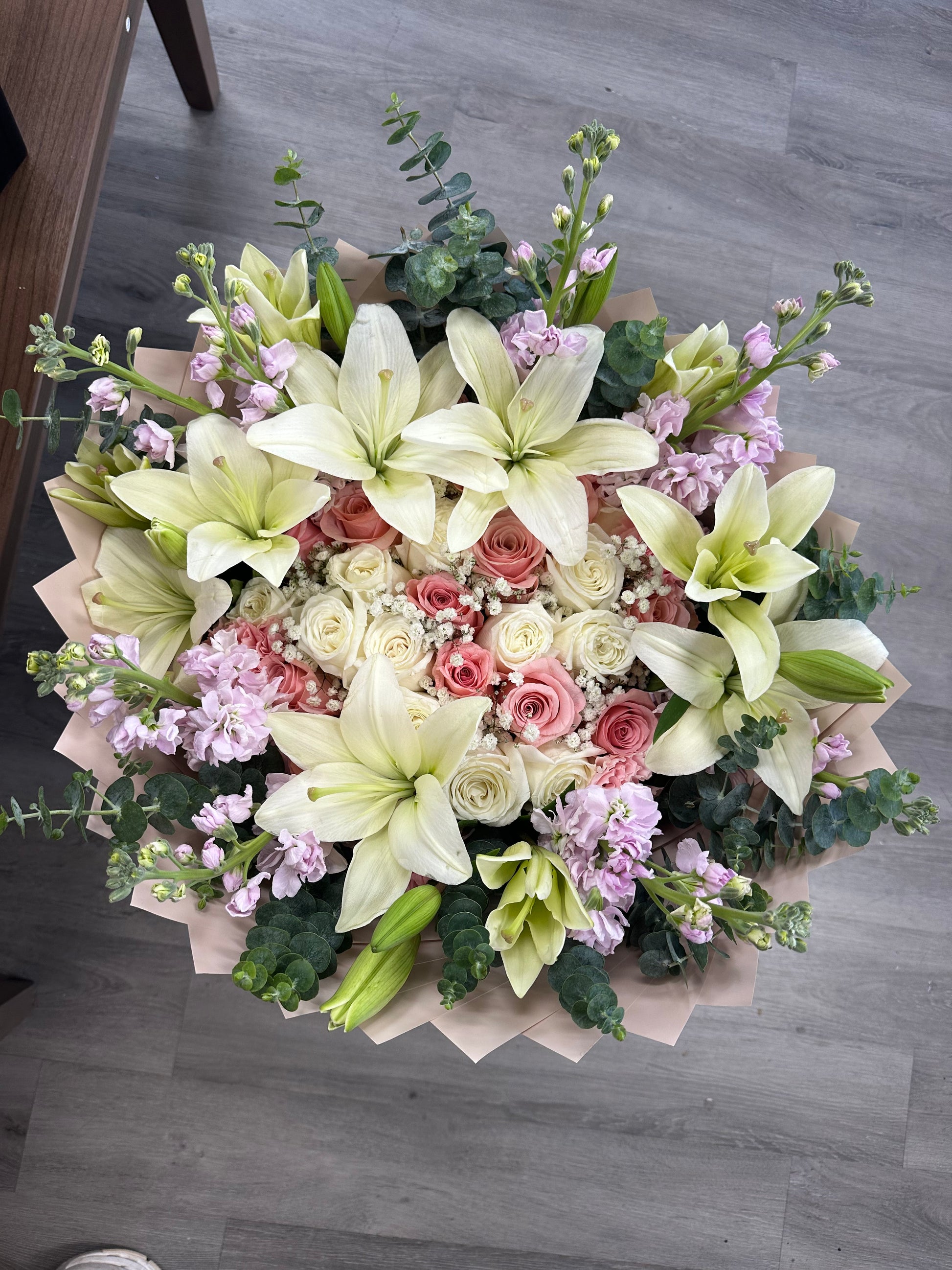 white roses and pink lilies bouquet 50 Pink and White Roses+Lilys Floral mix Rim