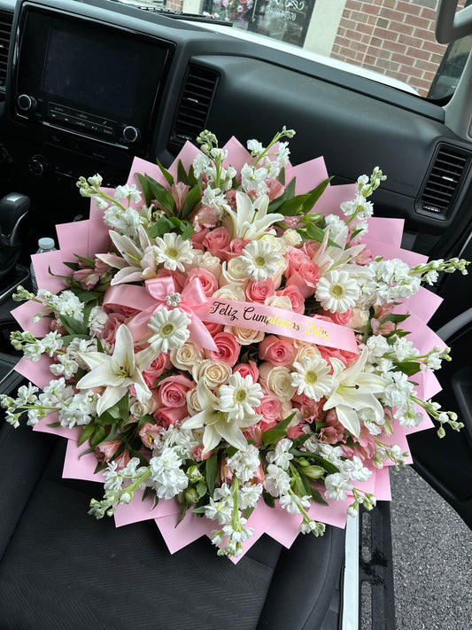 50 Roses Lily Floral Mix