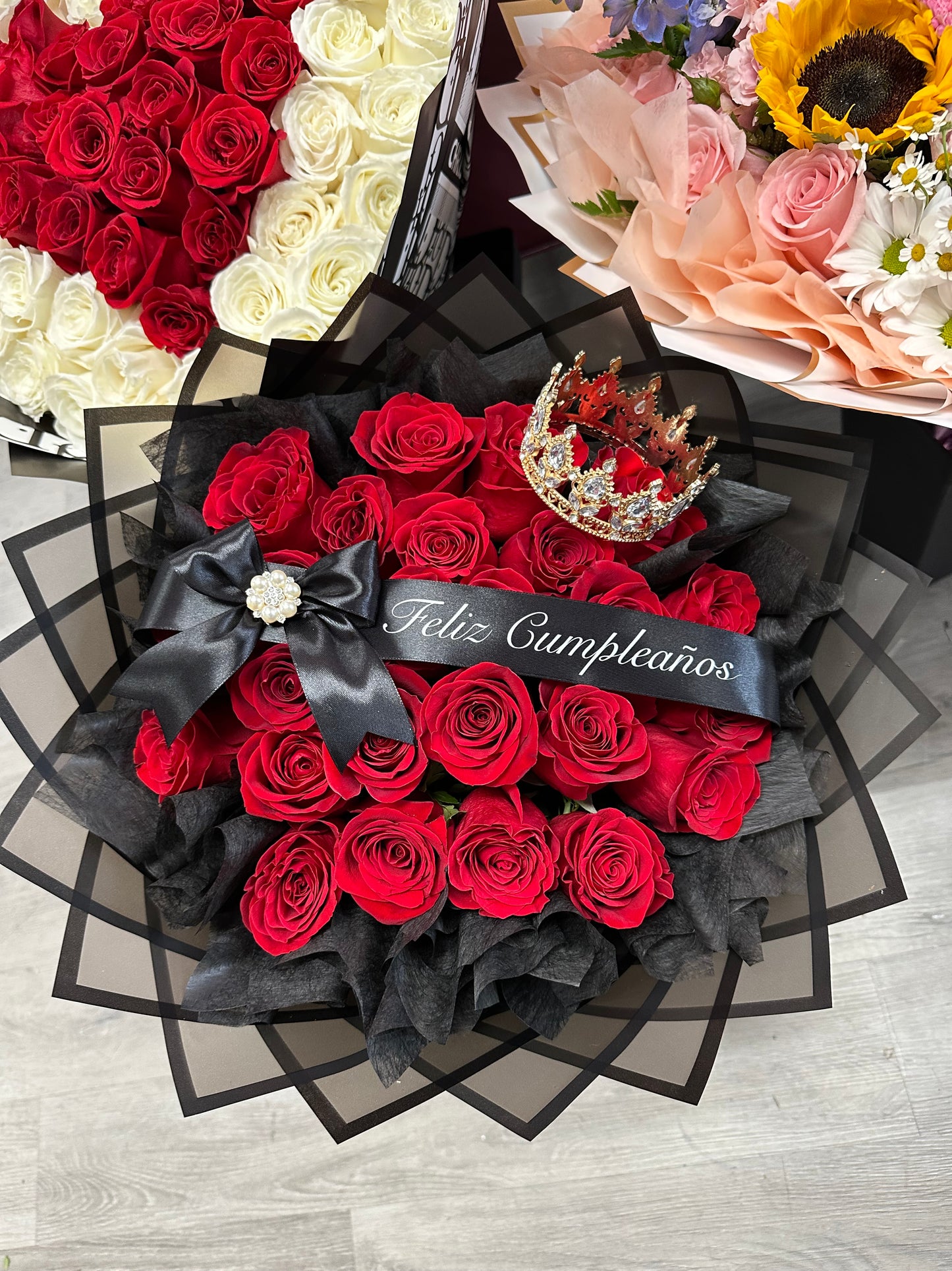 25 Red Roses with small crown