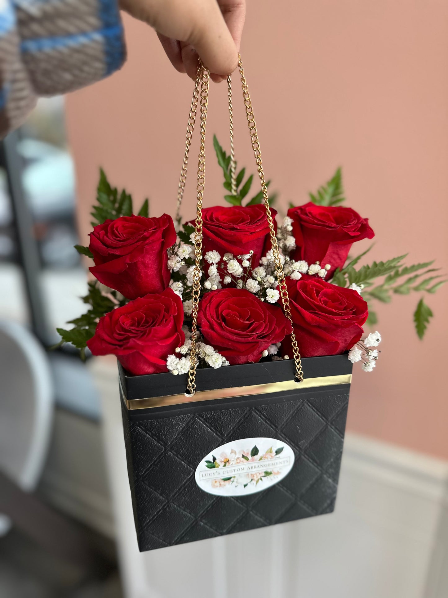 6 Roses Mini Box