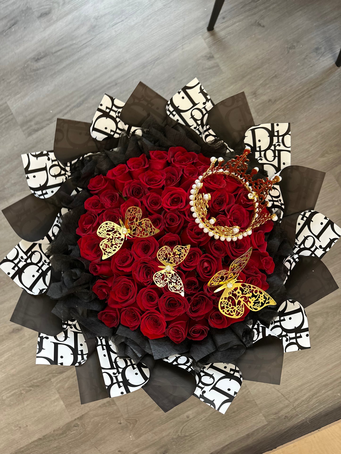 50 Red Ecuadorian Roses with butterflies and crown
